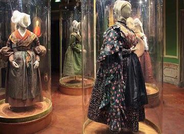 france/cannes/attraction/musee-provencal-du-costume-et-du-bijou