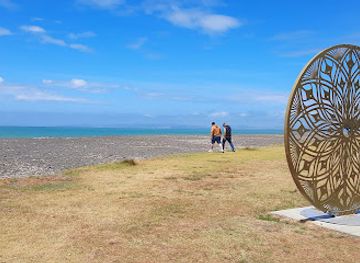 new-zealand/hawke-s-bay/attraction/metallic-mandala-sculpture