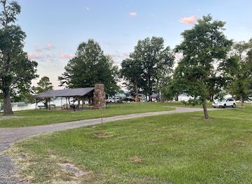 oklahoma/eufaula-lake/attraction/brooken-cove-recreational-area
