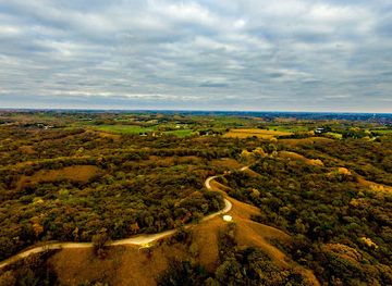 iowa/historic-hills-scenic-byway/attraction/stone-state-park
