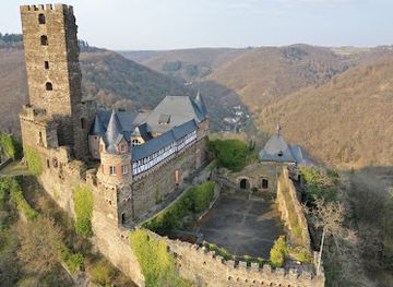germany/hunsruck/attraction/schloss-sauerburg