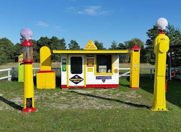 sweden/gotaland/attraction/gotland-vintage-car-museum