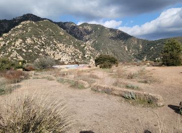 california/los-angeles-county/attraction/white-city-ruins