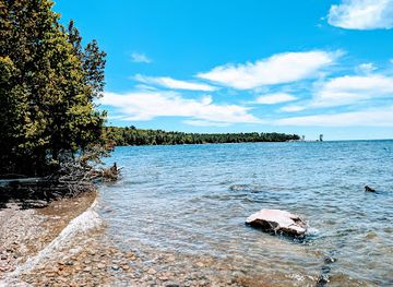 wisconsin/door-county/attraction/chambers-island-lighthouse