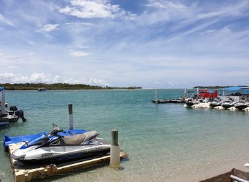 australia/noosa/attraction/pelican-beach