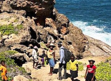 madagascar/fort-dauphin/attraction/la-grotte-ekapahaky