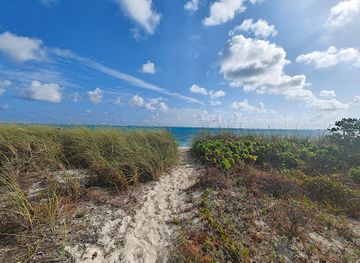 turks-and-caicos-islands/leeward-beach/attraction/beach-access-east