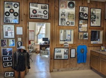 louisiana/kisatchie-national-forest/attraction/swamp-pop-museum