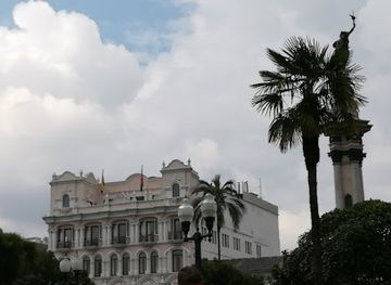 ecuador/quito/la-floresta/attraction/la-guaragua