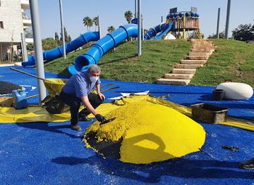 israel/hadera/attraction/gan-breshit-behasraat-moriss-kahan