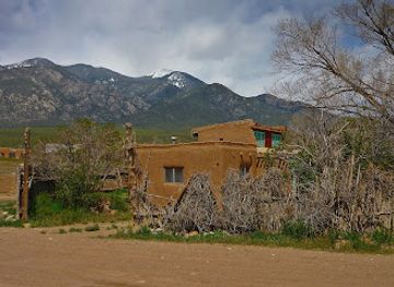 new-mexico/carson-national-forest/attraction/hlauuma-north-house-of-taos-pueblo