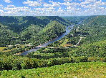 pennsylvania/happy-valley/attraction/hyner-view-state-park