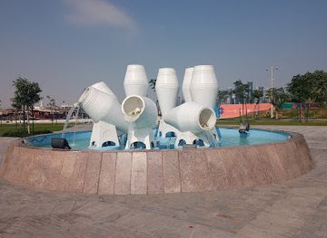 qatar/al-wakra-beach/attraction/water-fountain