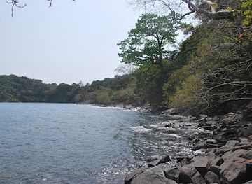 sierra-leone/tacugama-chimpanzee-sanctuary/attraction/tropical-island-adventure