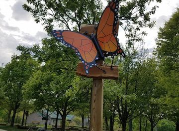 illinois/prairie-state/attraction/anita-purves-nature-center