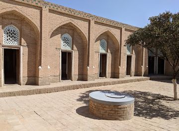 uzbekistan/khiva/attraction/qozi-kalon-madrassah-museum-of-musical-art