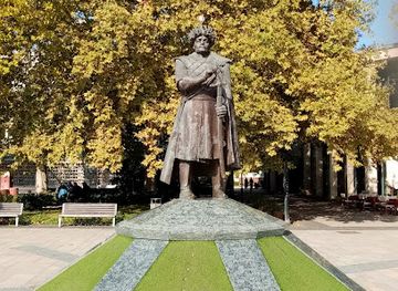 hungary/tatabanya/attraction/arpad-ter