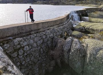 portugal/serra-da-estrela/attraction/lagoa-serrano