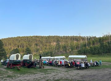 south-dakota/custer-state-park/attraction/hayride-chuckwagon-cookout-at-blue-bell-lodge