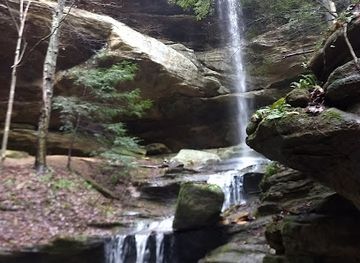 ohio/hocking-hills/attraction/21-horse-cave