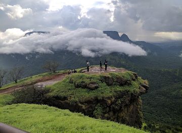 india/konkan-coast/attraction/louisa-point