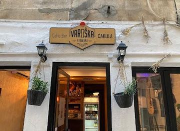 croatia/zadar/attraction/varoska-pivovara-pub-dobra-cakula