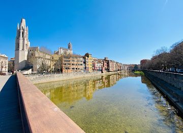 spain/girona/attraction/pont-de-sant-feliu
