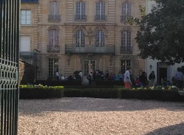 france/versailles/attraction/musee-lambinet