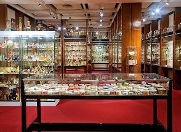spain/barcelona/attraction/perfume-museum