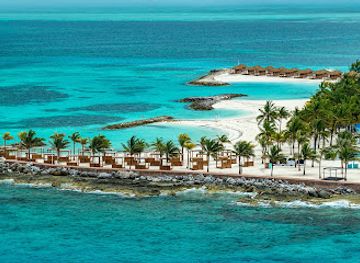 the-bahamas/berry-islands/attraction/chill-island-beach