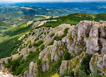 romania/mehedinti/attraction/varful-lui-stan-muntii-mehedinti