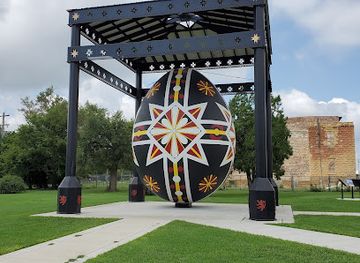 kansas/wilson-lake/attraction/worlds-largest-czech-egg