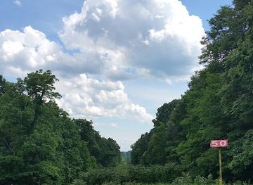 indiana/patoka-lake/attraction/lick-creek-trailhead