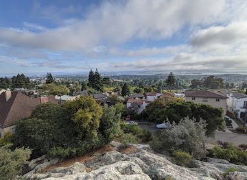 california/berkeley/attraction/grotto-rock-park