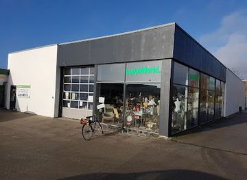 denmark/falster/shop/loppeworld