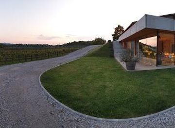 slovenia/koper/attraction/lepa-vida-winery