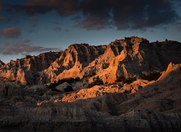 south-dakota/badlands-national-park/attraction/prairie-wind-overlook