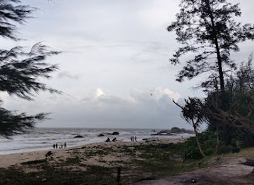 malaysia/kuantan/attraction/pelindung-beach