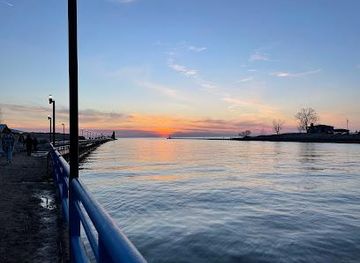 michigan/holland/attraction/grand-haven-state-park