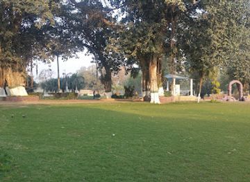 pakistan/multan/attraction/cantt-garden-company-bagh