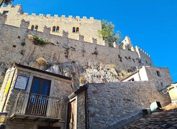 italy/palermo/attraction/caccamo-s-castle