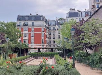 france/paris/attraction/square-suzanne-buisson