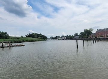 delaware/fort-delaware-state-park/attraction/battery-park