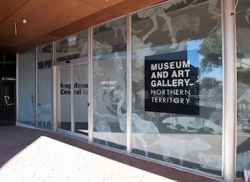 australia/macdonnell-ranges/attraction/megafauna-central