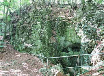 hungary/pilis-mountains/attraction/jeggombas-barlang