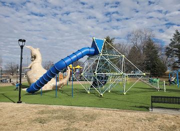 kansas/kansas-city/attraction/penguin-park