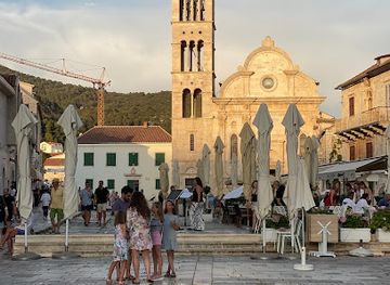 croatia/central-croatia/attraction/hvar-fortrail-sridnja-central-dalmatia-croatia-theme-trails