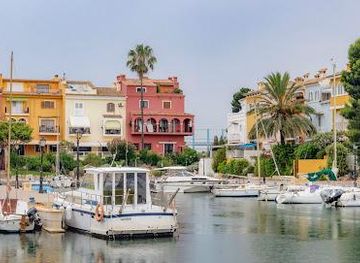 spain/valencia/attraction/port-saplaya