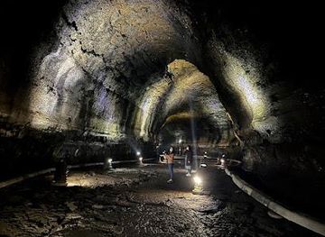 south-korea/jeju-city/attraction/manjanggul-lava-tube