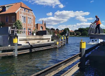 germany/mecklenburg/attraction/drehbrucke-malchow